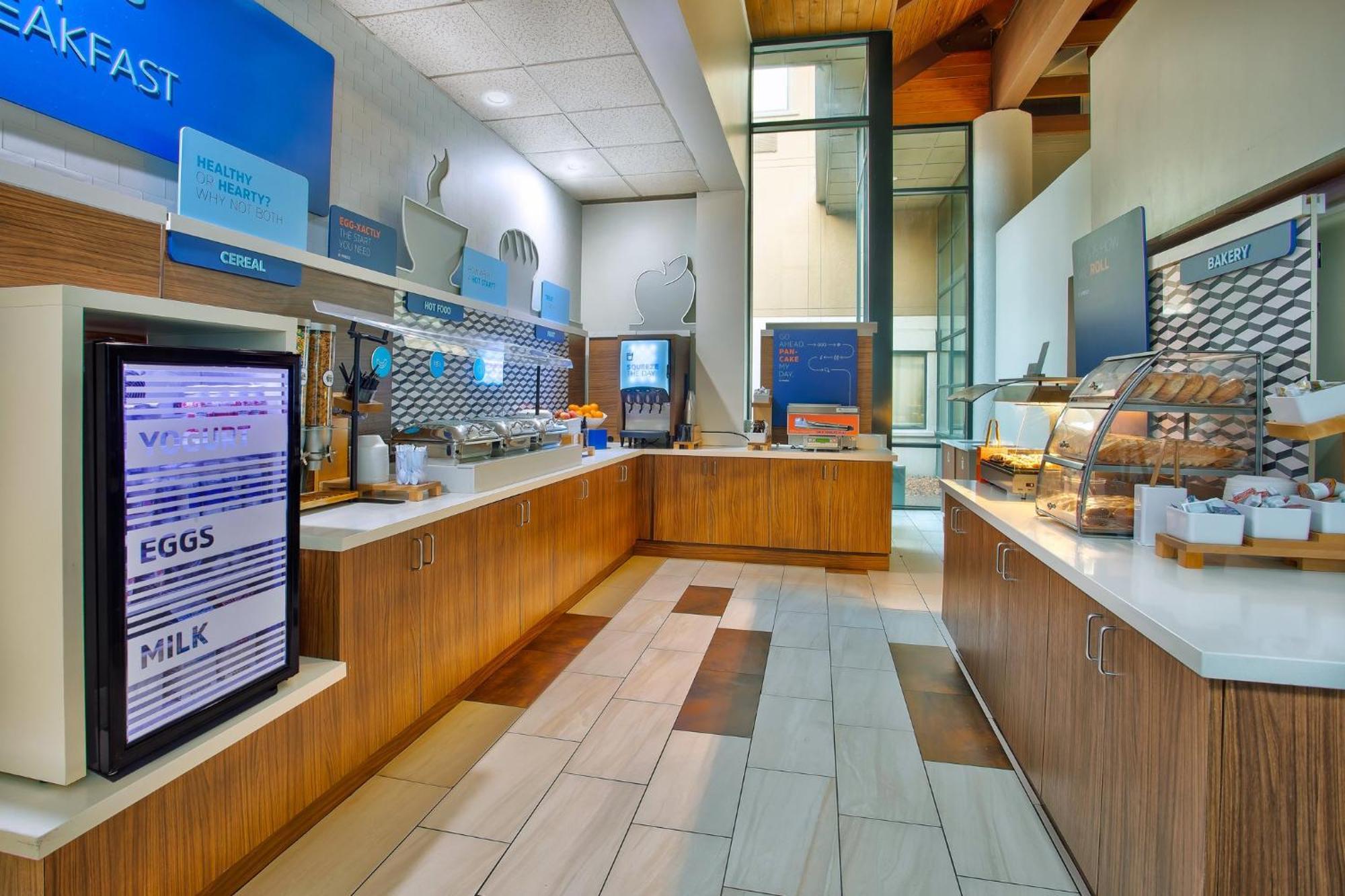 Holiday Inn Express Nashville Airport By Ihg Extérieur photo