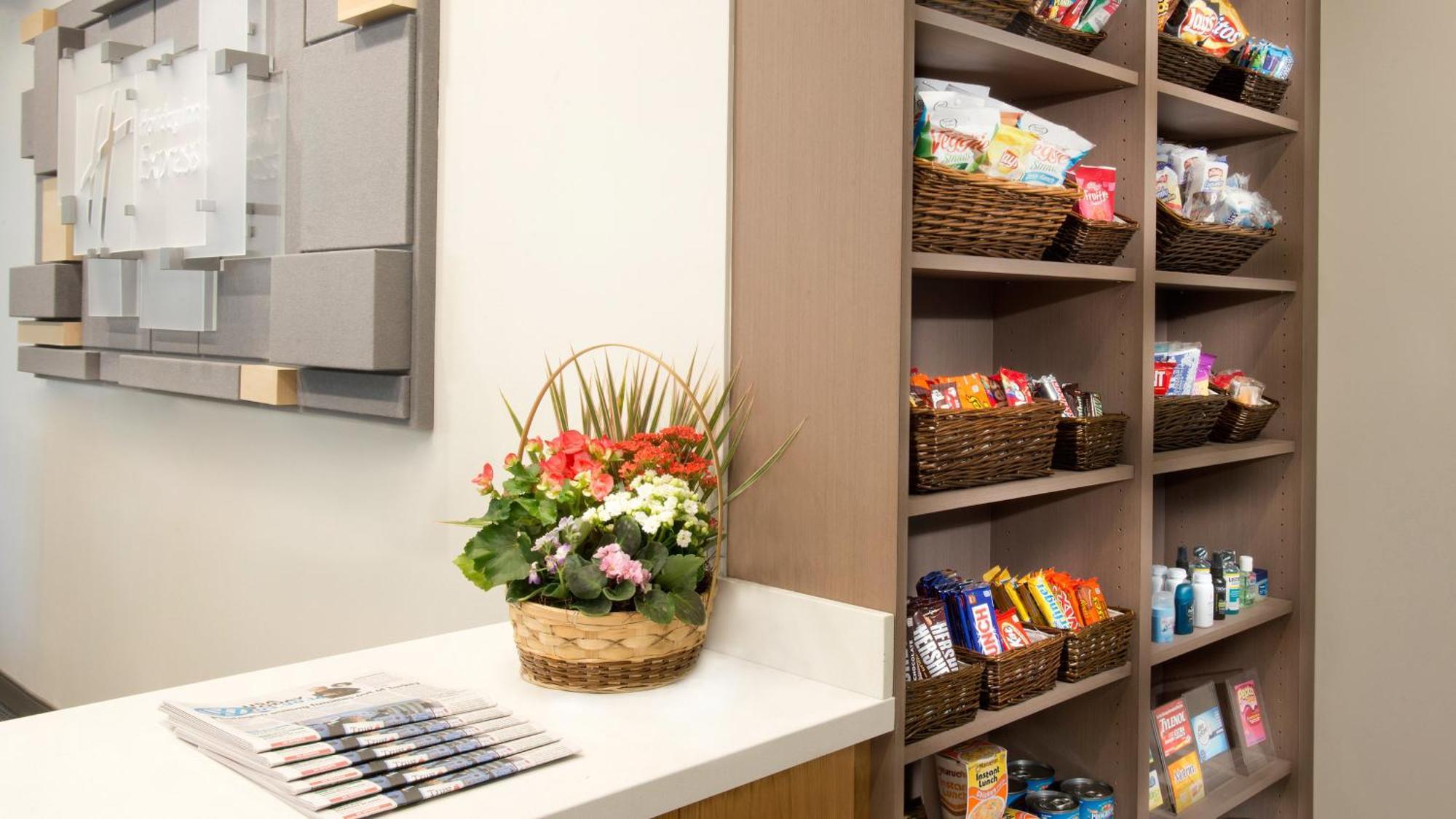 Holiday Inn Express Nashville Airport By Ihg Extérieur photo