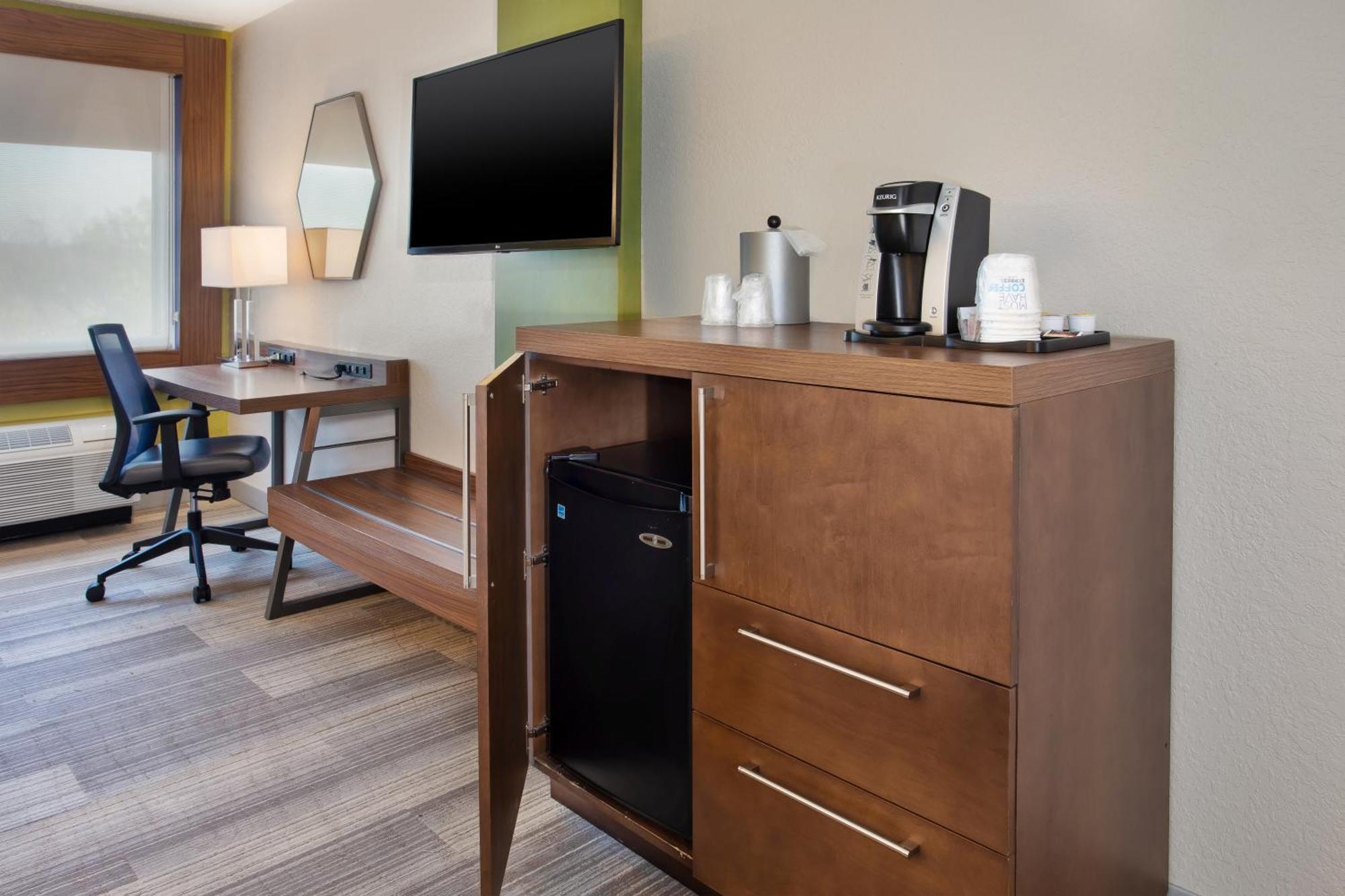 Holiday Inn Express Nashville Airport By Ihg Extérieur photo